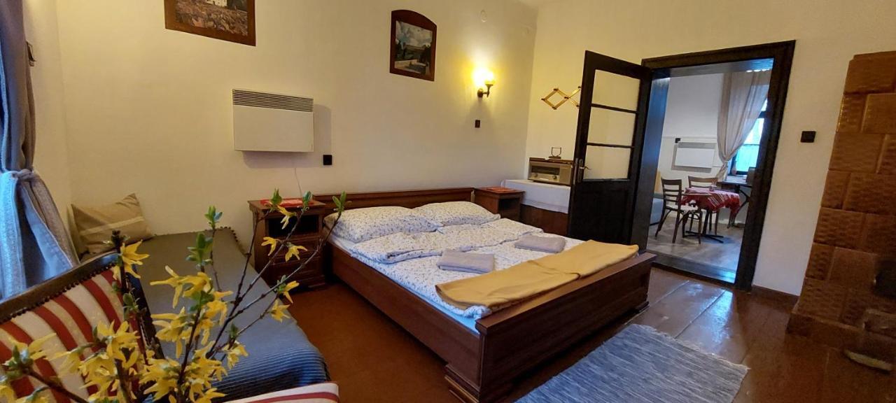Kazmer Szallas - Gasthaus Varbalog Extérieur photo